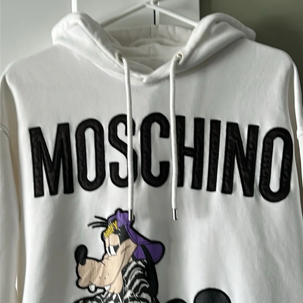 Moschino H&M Disney Collaboration Hoodie 2018 Release - Picture 7 of 17